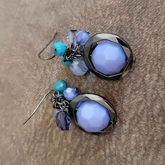 Space Age Gunmetal Framed Beaded Cluster Dangle Hook Nebula Earrings - Picture 2 of 3